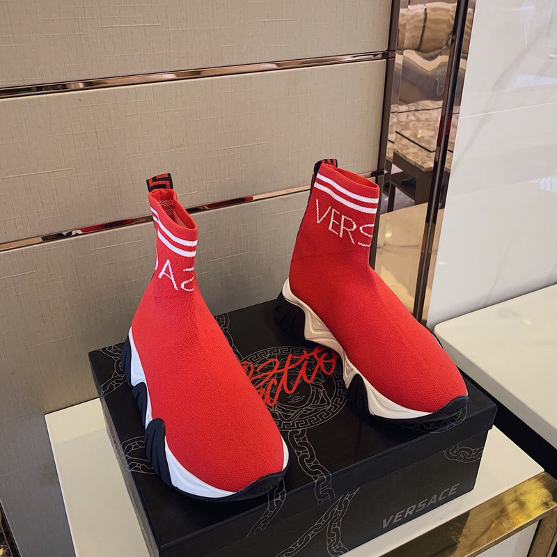 vs sneakers