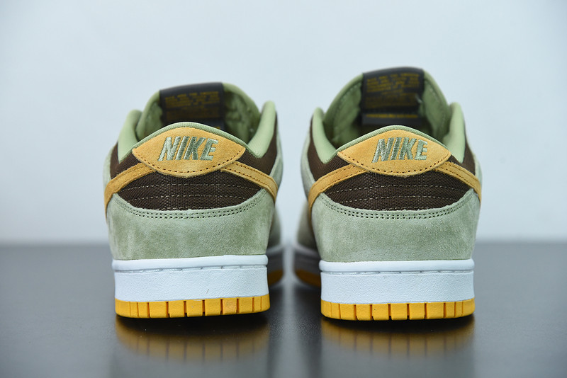 nike sb dunk low “dusty olive” dh5360-300