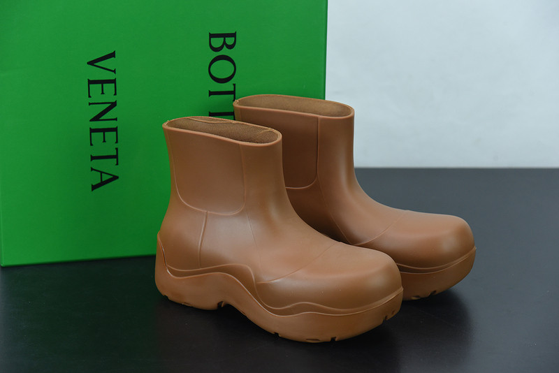Bo*te*ga ve*ne*ta sneaker