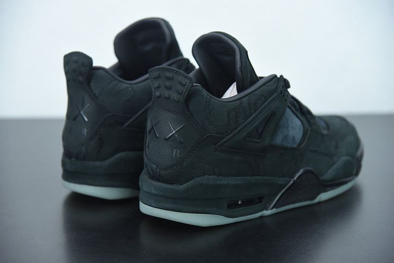 air jordan 4 retro kaws "kaws" 930155-001