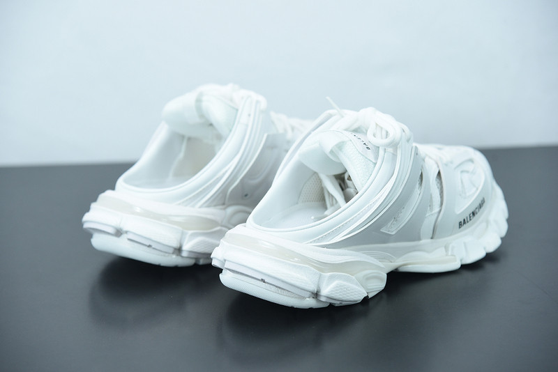 bc track sneaker