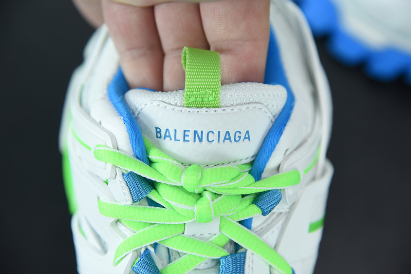 bc track sneaker