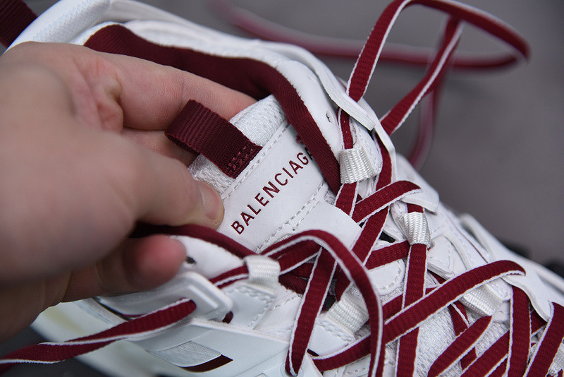 bc track sneaker