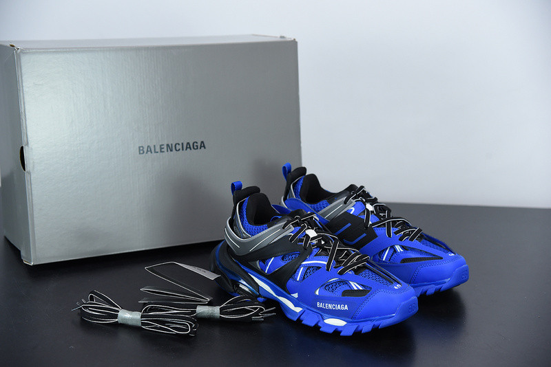 bc track sneaker