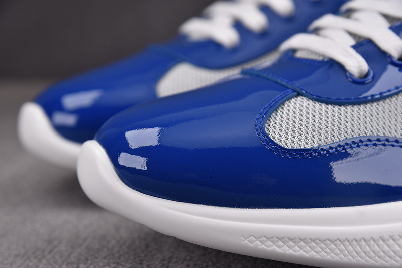 pr sneaker