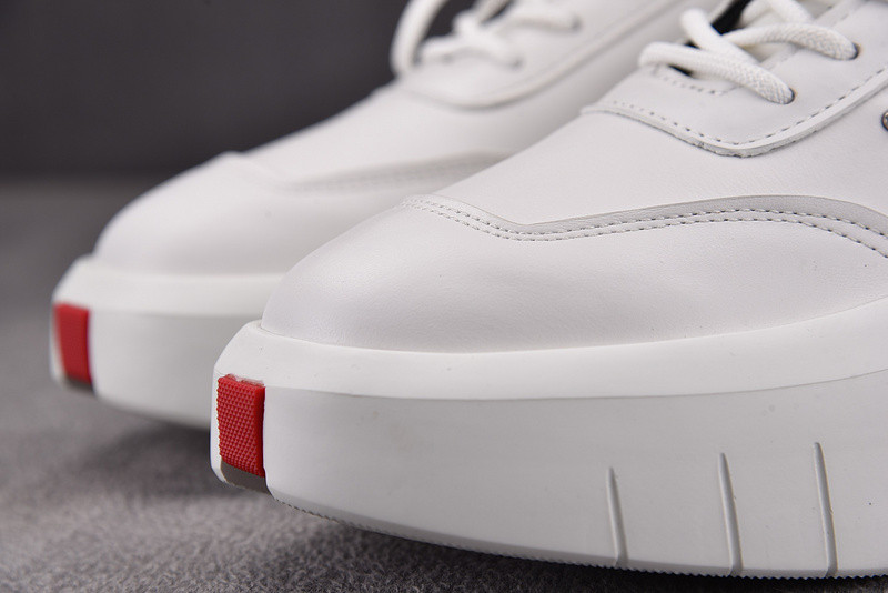 pr sneaker