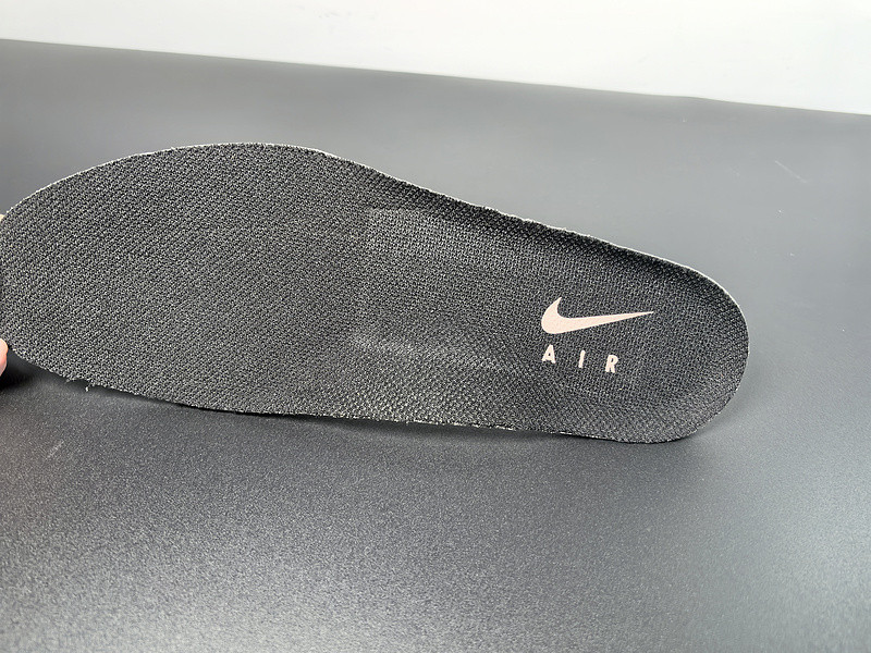 Nike Air Foamposite One "Metallic Copper" FZ9902-001