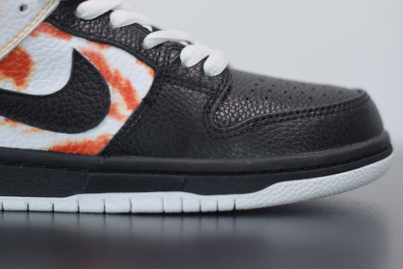 nike sb dunk low “raygun tie-dye” bq6832-001