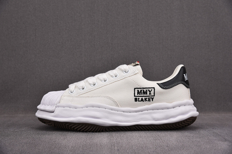 Ma*s*n mihara yasuhiro sneaker