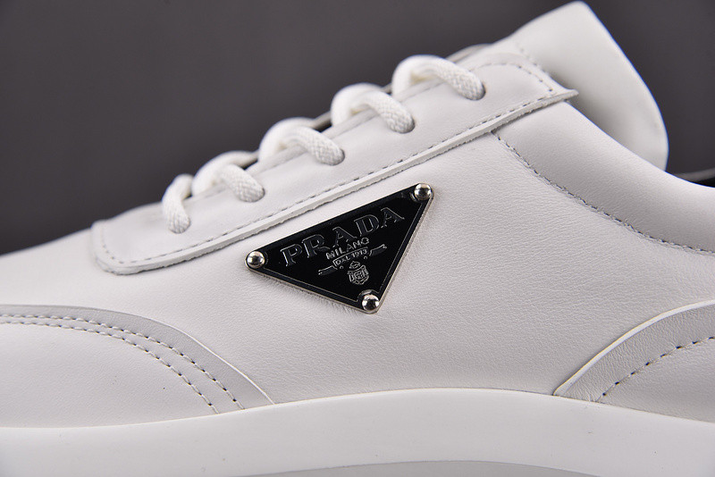 pr sneaker