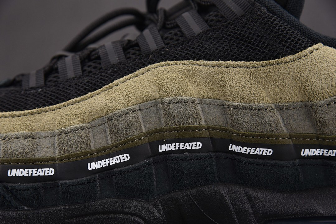 UNDEFEATED Nike Air Max 95 Medium Olive LA Brea IB4523-200