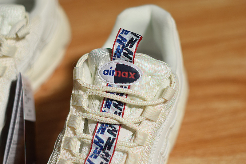 nike air max 95 pull tab sail aj1844-101