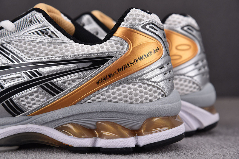 As*ic*s gel kayano 14 