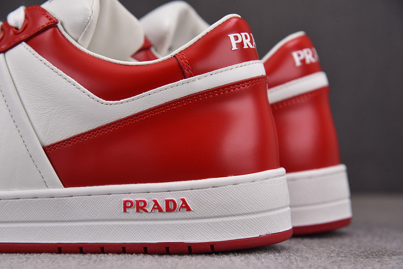 pr sneaker