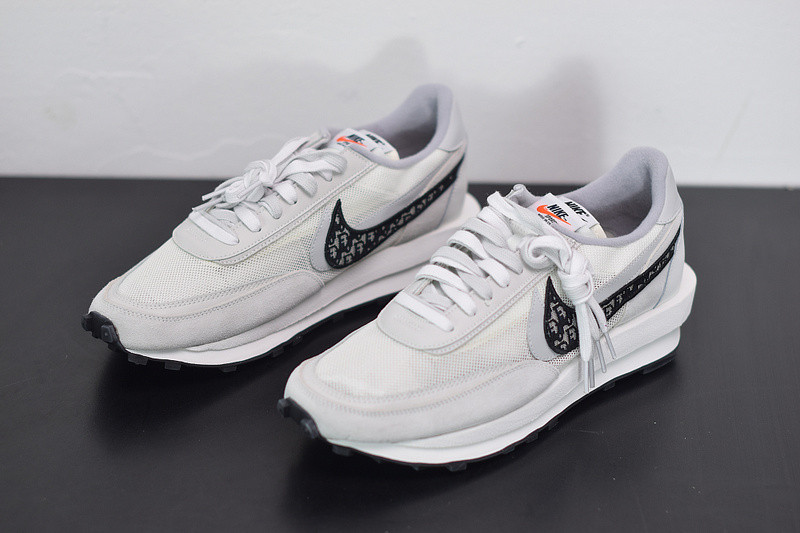 nike x sacai x dio*