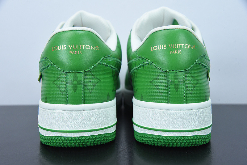 lvt x nike air force1