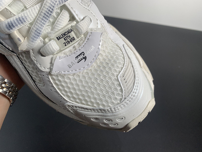 Ba*len*cia*ga runner sneaker