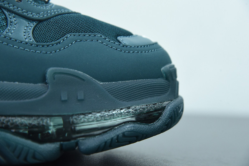 bc triple s trainer
