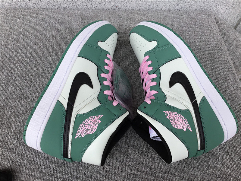 wmns air jordan 1 mid se