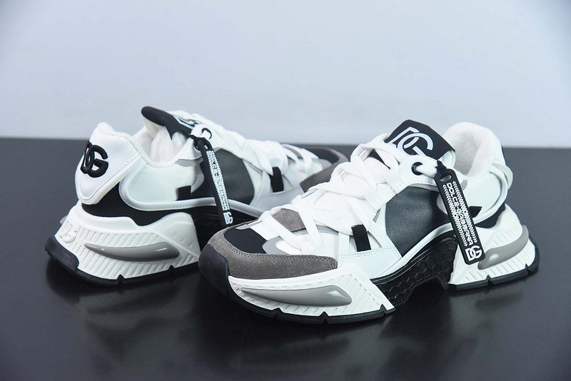 dg sneaker