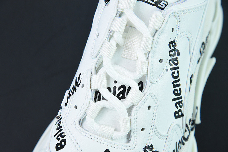 bc track sneaker