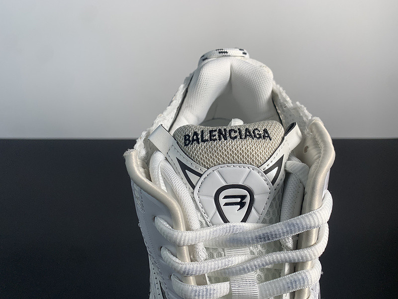 Ba*len*cia*ga runner sneaker