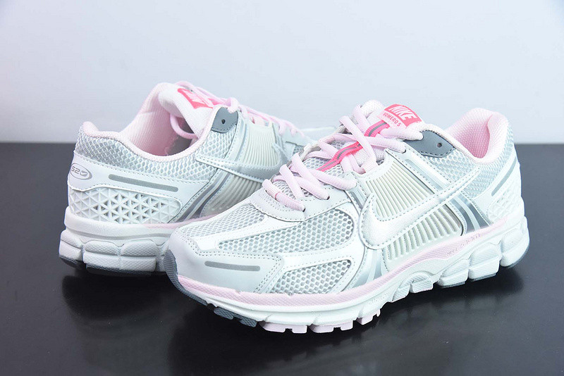 nike wmns zoom vomero 5 520 white pink fn3695-001