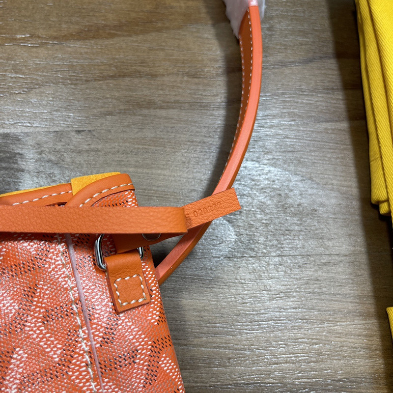 G09ard purse
