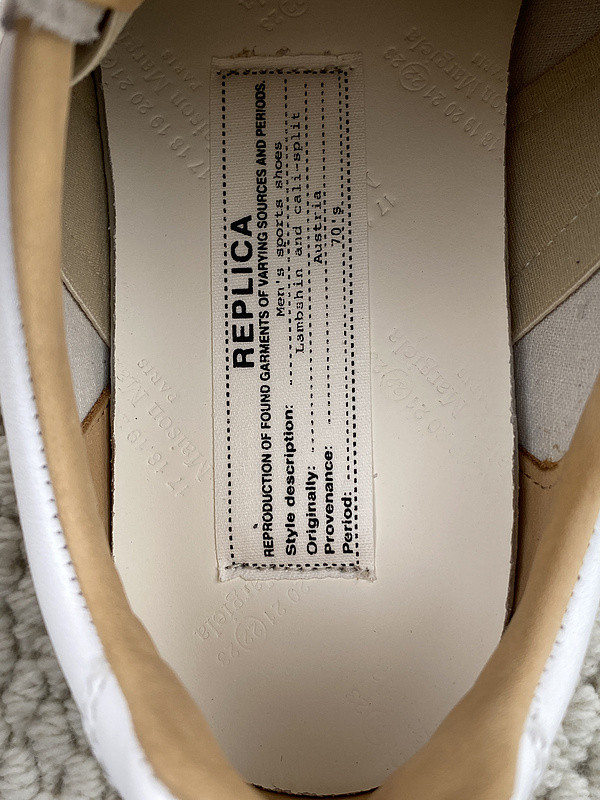 ma*s*n Ma*i*la sneaker