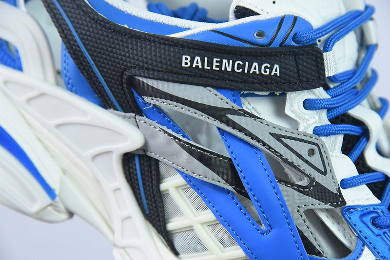 bc track sneaker