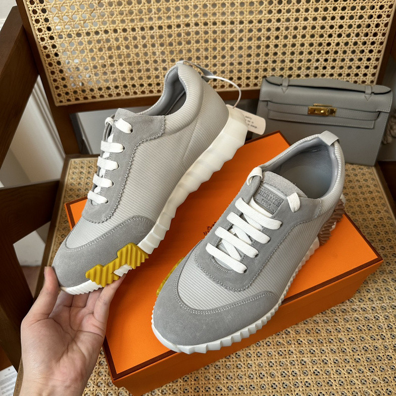 H**mes sneaker