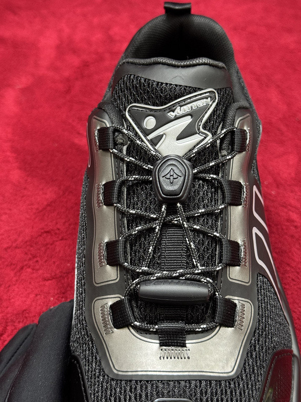 LVT SNEAKERS