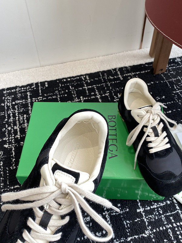b0tt*ga Ven*ta sneaker