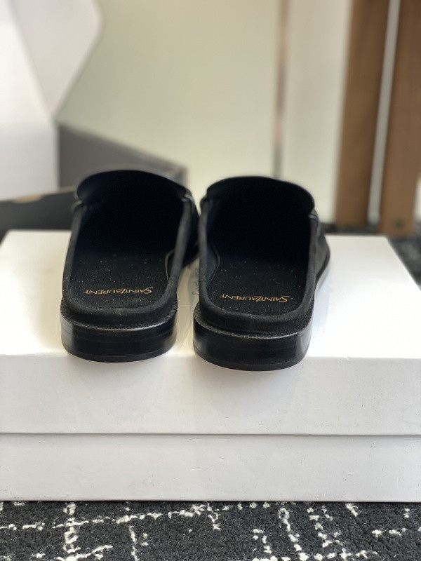 Sa1nt Lau*nt sneaker