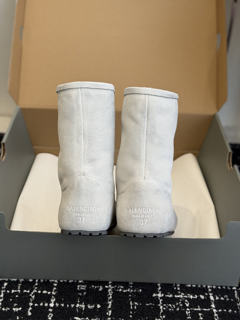 BC BOOTS