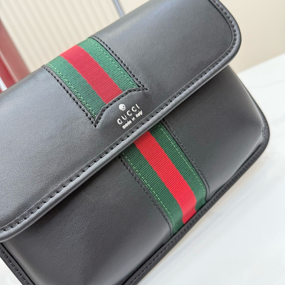 Gvc*1 BAG
