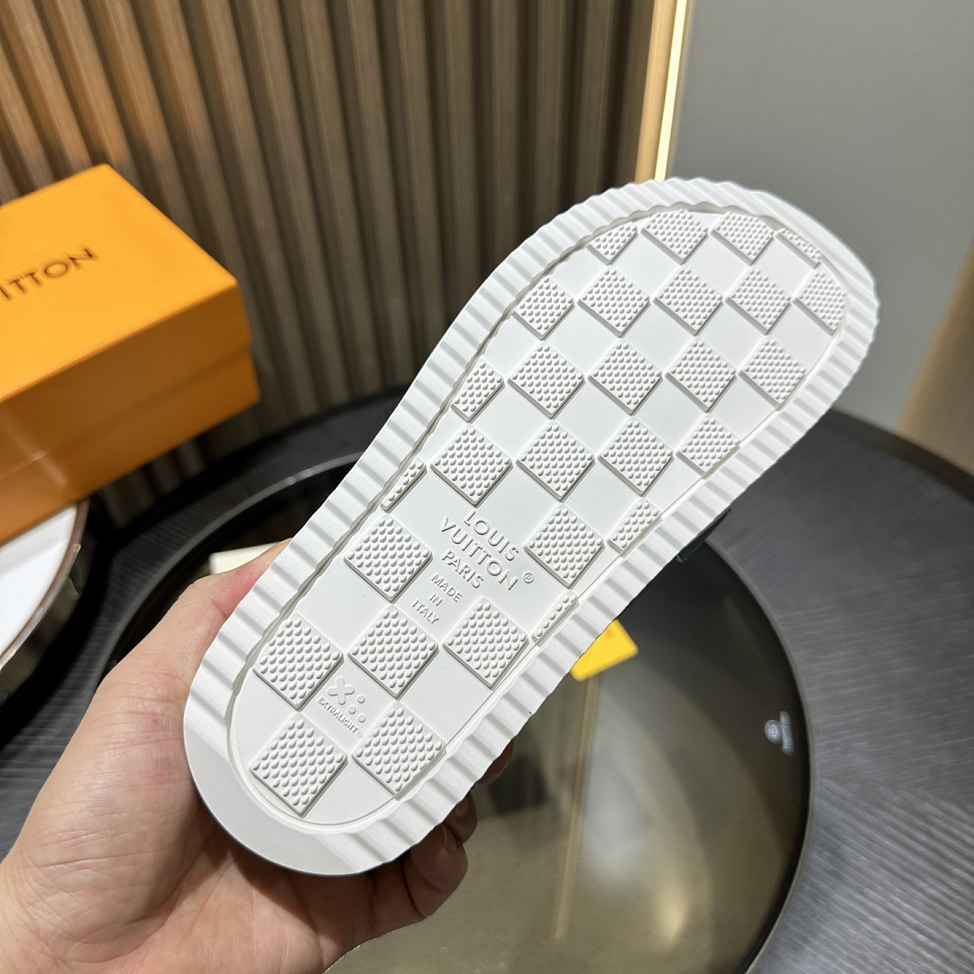 LVT SANDALS