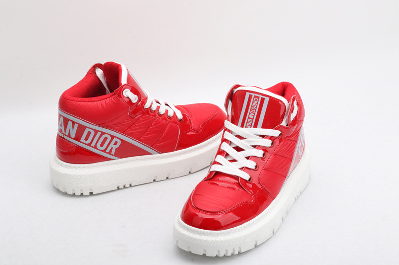 dio* sneaker