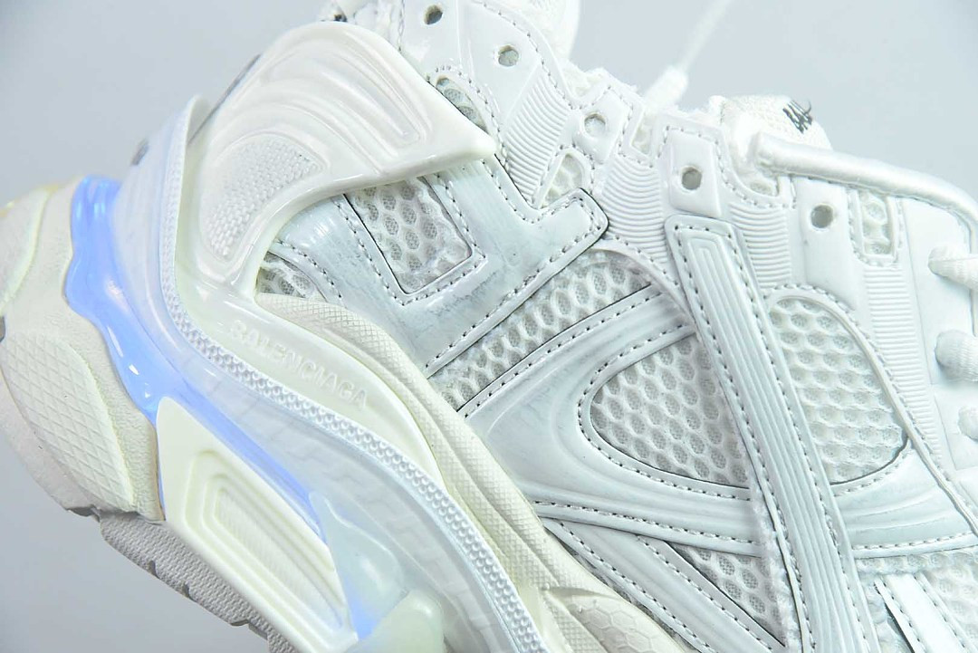 Ba1en*iaga Runner Sneaker LED
