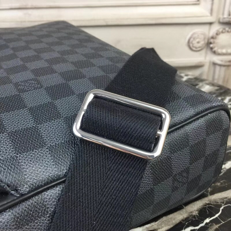 LVT PURSE