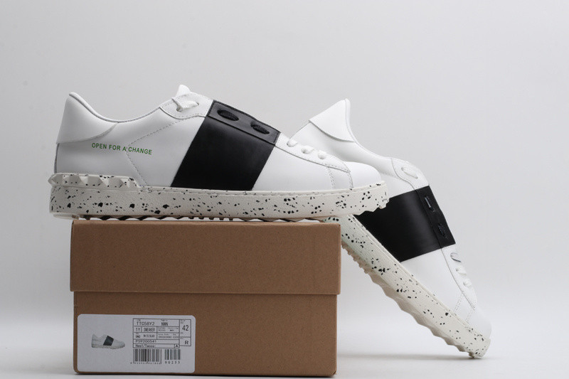 Va1e*ntin0 garavani sneaker
