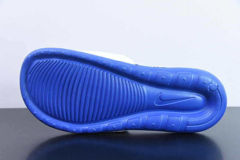 nike sandals