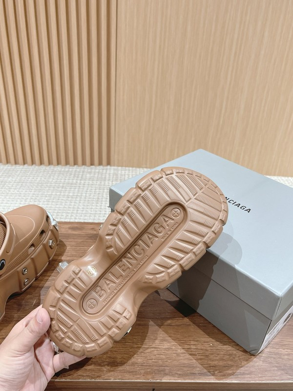 Cr*0*s x ba*len*cia*ga hardCr*0*s sandal
