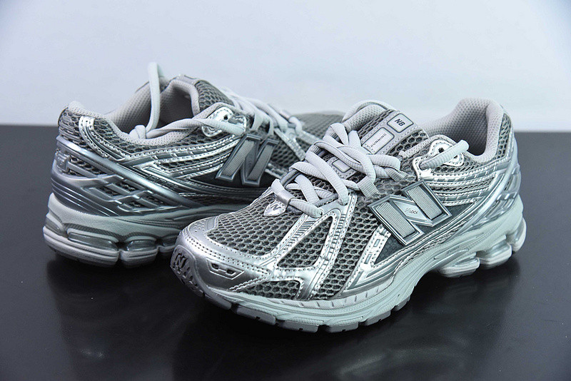 new balance sneaker