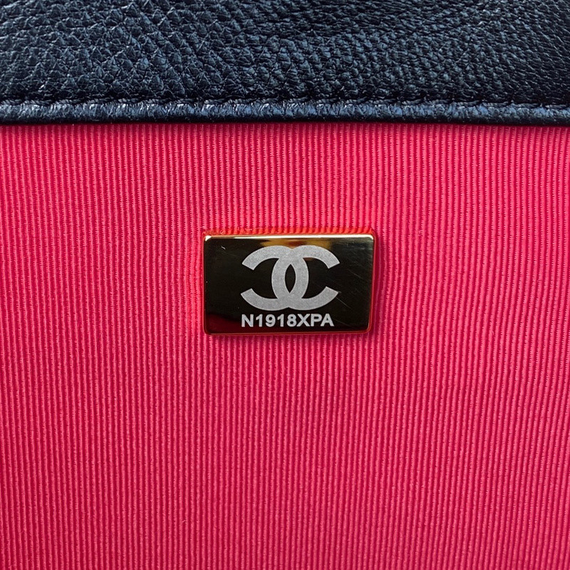 Ch**el purse