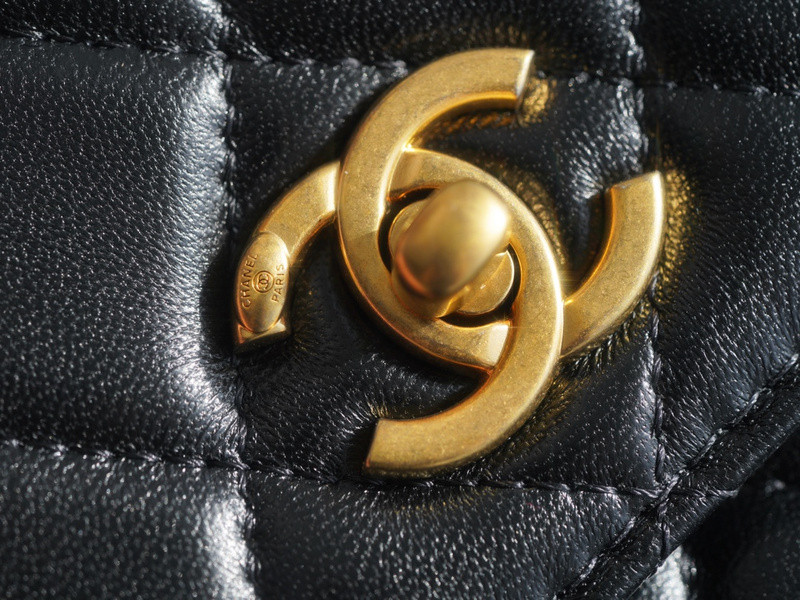 Ch**el purse