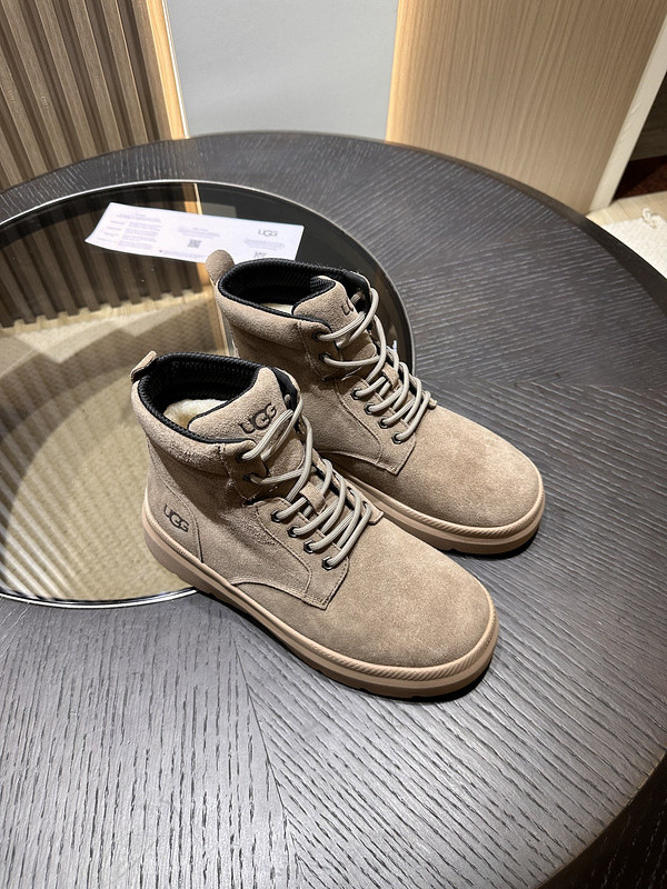 UGG