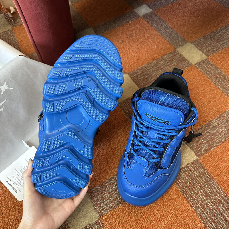 DIO* SNEAKER