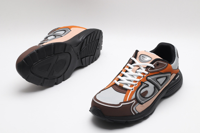 dio* sneaker