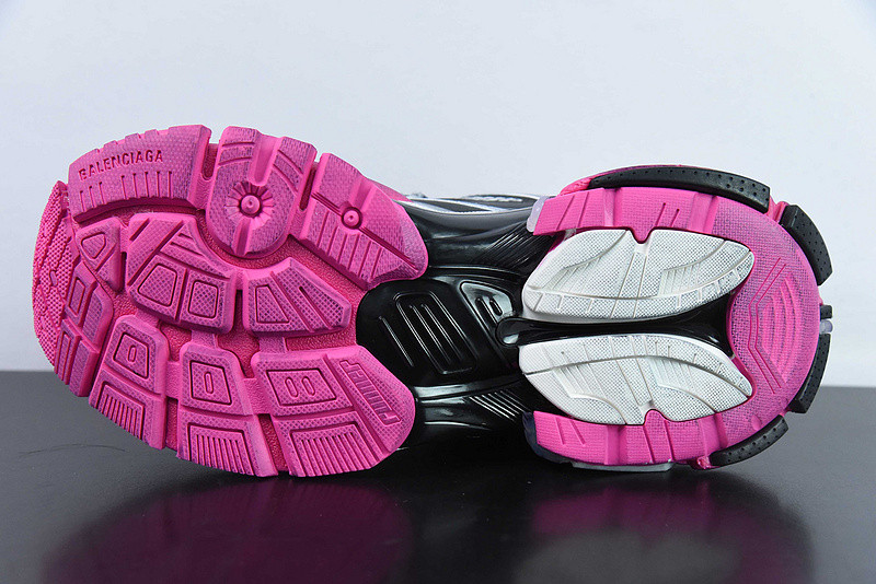 Ba*len*cia*ga runner sneaker